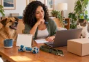 Tutora planeja compras de produtos para pets durante uma promoção